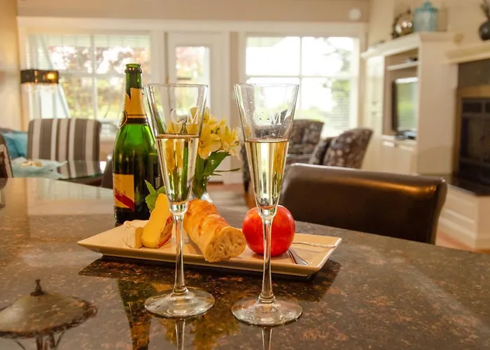 Crown Mansion Boutique Hotel & Villas