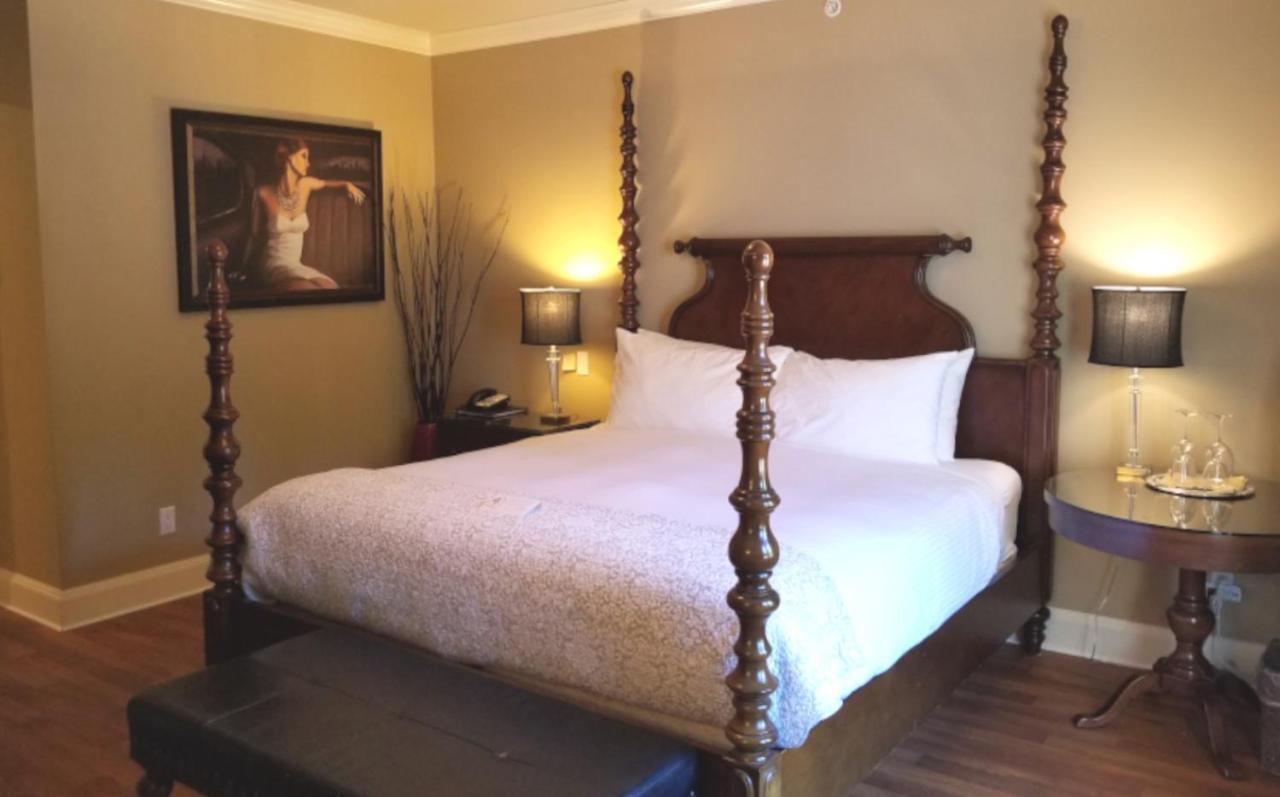 Hotel Crown Mansion Boutique &