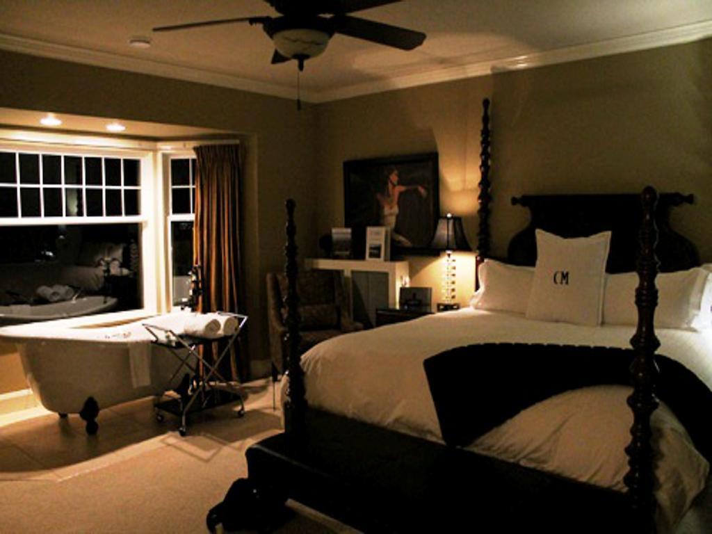 Hotel Crown Mansion Boutique & Qualicum Beach