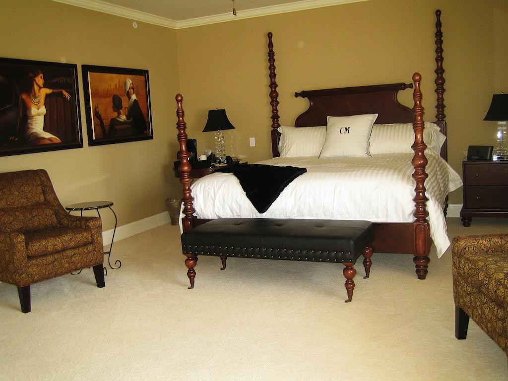 Crown Mansion Boutique & Qualicum Beach