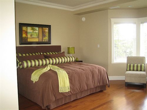 Crown Mansion Boutique & Qualicum Beach