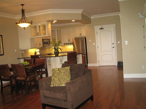 Crown Mansion Boutique & Hotel 5*