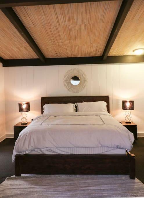 Hotel Crown Mansion Boutique &